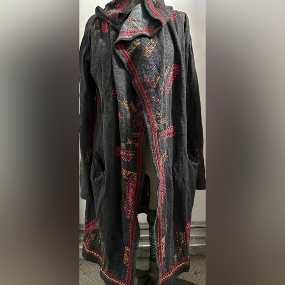 BIYA Long Hoodie Jacket - Picture 2 of 4